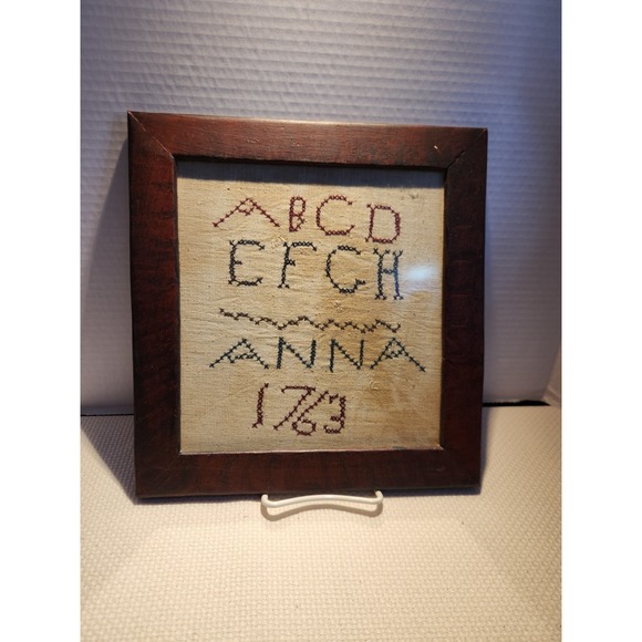 VINTAGE PRIMITIVE HAND MADE FOLK ART ABC SAMPLER IN ANTIQUE FRAME 10.5 X 11 - Picture 1 of 7